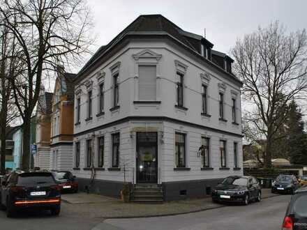 Schöne 2 (3)-Zimmer-Wohnung mit Loggia in Mülheim an der Ruhr