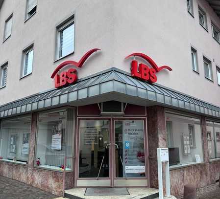 Bürofläche im EG in zentraler Lage in Ladenburg, große Schaufensterfläche!