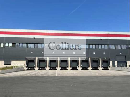 8000 m² Logistikhalle mit WGK3 | exklusiv im Alleinauftrag | Provisionsfrei | Rampentore