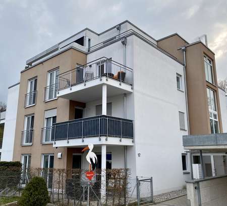 Neuwertige 2 Zimmer Wohnung mit Balkon in direkter Mangfall-Nähe