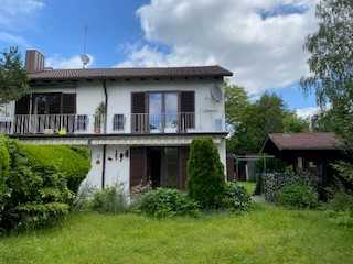 5 Zimmer Gartenwohnung in Zweifamilienhaus in Gilching /sofort frei zum Bezug - renov.bedürftig