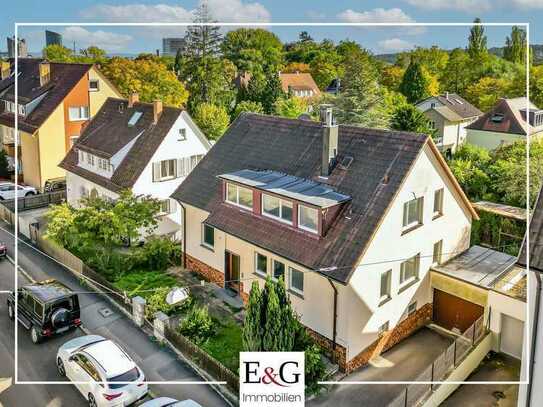 Freistehendes Ein- bis Zweifamilienhaus mit großem Südgarten und Garage in Stuttgart-Vaihingen