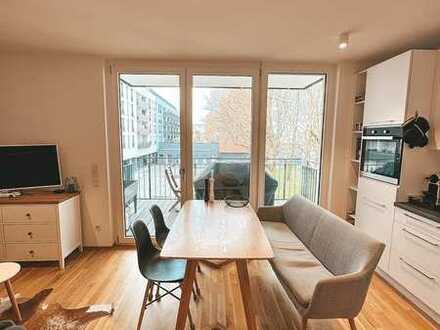 Wunderschöne, exklusive, möblierte Wohnung mit Balkon und TG-Stellplatz