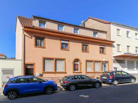 Zentral gelegenes Mehrfamilienhaus mit 3 WE und viel Gestaltungspotenzial