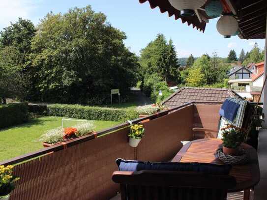 Traumhafte Wohnung mit Blick ins Grüne und großem Anwesen!