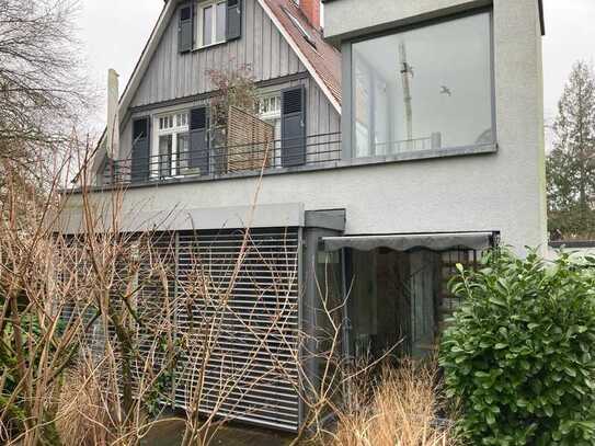 DA-Eberstadt-Villenkolonie, moderne hochwertig ausgestattete 3 Zi.-Maisonettewhg. ca. 76qm