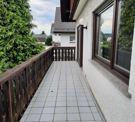 Attraktive 5-Zimmer-Wohnung mit Balkon und Einbauküche in Malsch