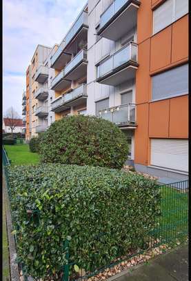 Sanierte 3 ZimmerWohnung mit Balkon in Köln Esch