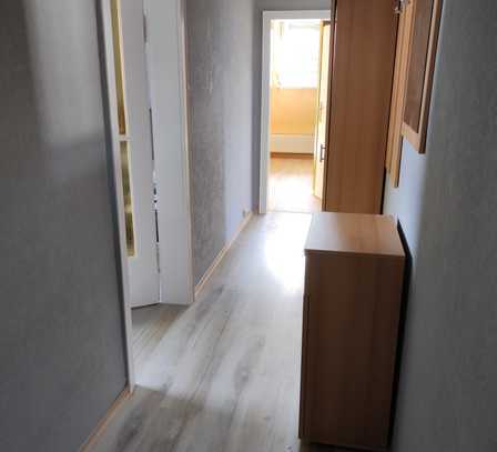 Schöne Wohnung in Dreifamilienhaus in ruhiger und zentraler Lage in Rastatt.