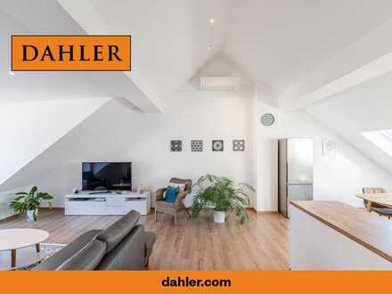 Moderne und lichtdurchflutete Dachgeschosswohnung mit EBK, Aufzug und TG-Stellplatz