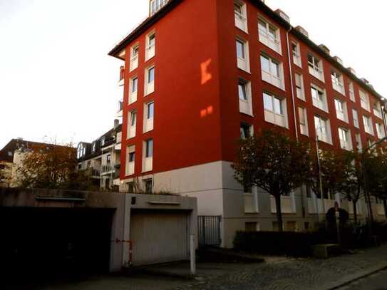 Helle 1-Zimmer-Wohnung mit Balkon in München Thalkirchen