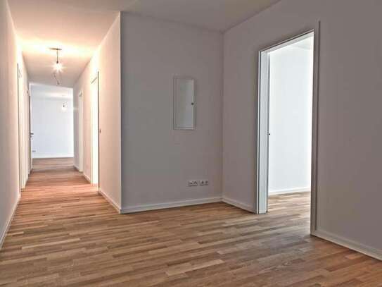 4 Zimmer Wohnung in Fhain inkl. EBK, Balkon, Stellplatz