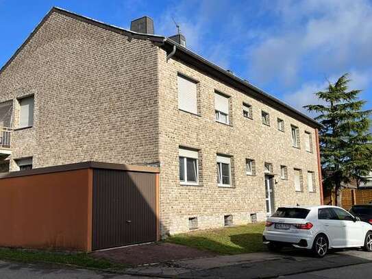 Freundliche 3-Zimmer-Hochparterre-Wohnung mit Balkon in Stolberg