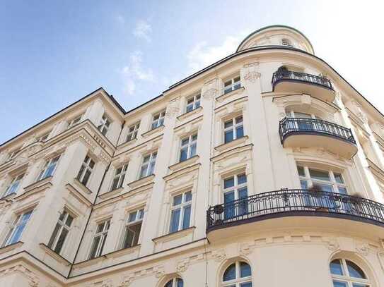 ERSTBEZUG NACH SANIERUNG* Balkon / 2 Bäder / Einbauküche ab sofort zu vermieten