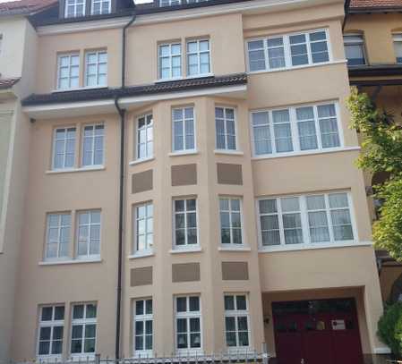 Zentrumsnahe 4-Raum-Wohnung mit Garage und Balkon