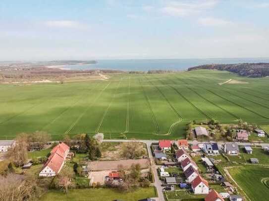 Teilbares Baugrundstück mit Baugenehmigung nahe Ralswiek