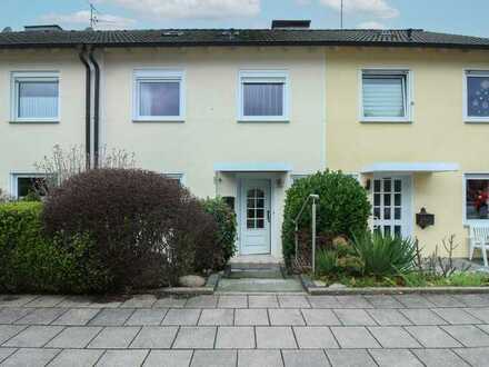 Reihenmittelhaus mit sonnigem Garten und Stellplatz in Velbert Langenberg