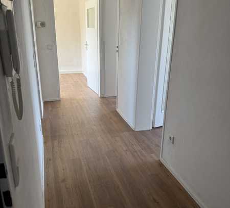 Gut geschnittene 2-Zimmer Wohnung in Ludwigshafen