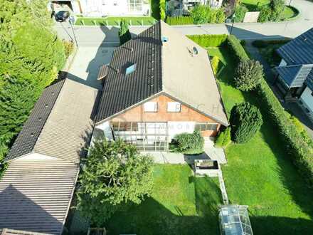 Freistehendes Haus mit großen Garten und schönem Innenhof, nähe Schule, ruhige Lage