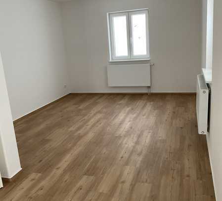 Neubau-Erstbezug! 2 Zimmerwohnung mit Balkon im Grünen