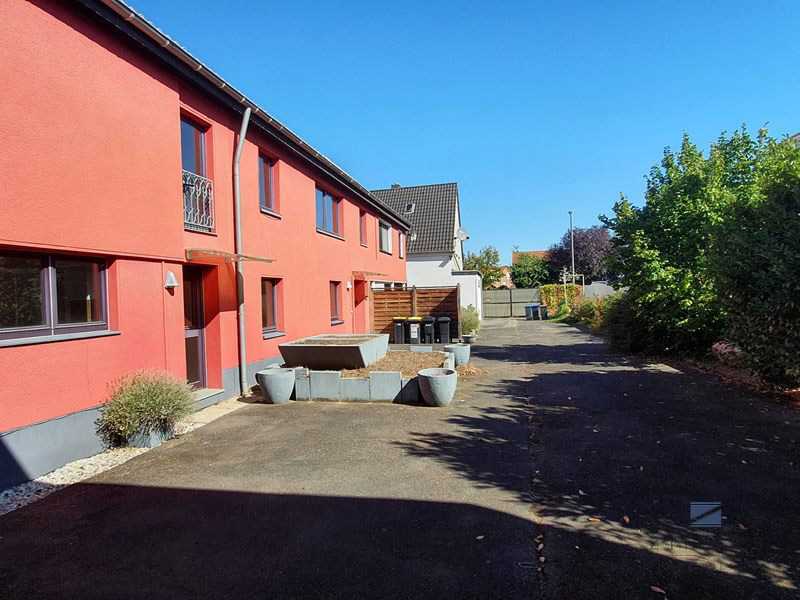 Seltene Gelegenheit in Köln-Rondorf: Wohnen mit Halle, Lager & Innenhof