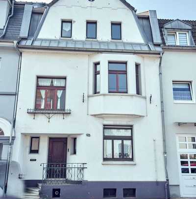 Platz für die ganze Familie - Charmantes Stadthaus mit Garten in der Troisdorfer Innenstadt