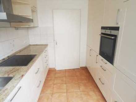 Großzügige 3,5-Zi.-Whg. mit Balkon