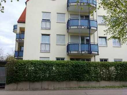 Stilvolle, sanierte 2-Zimmer-Wohnung mit gehobener Innenausstattung mit Balkon und EBK in Karlsfeld
