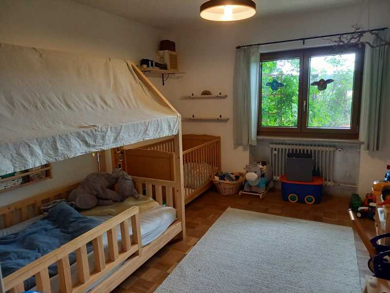                                                              Helle 4-Zimmer-Wohnung mit Garten in Seeon                                                       in Seeon-Seebruck (Traunstein)