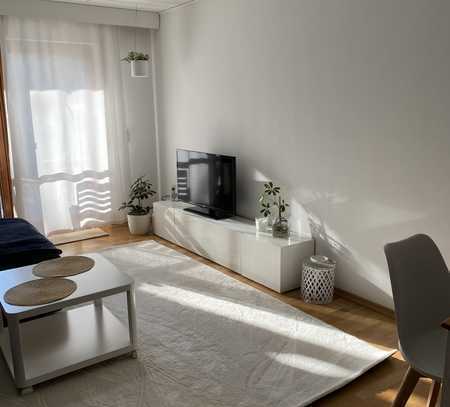 Stilvolle 2-Zimmer-Erdgeschosswohnung mit Balkon und Einbauküche in Lauffen am Neckar