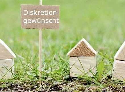 " Düsseldorf - Zooviertel " Dachgeschoss mit viel Charme " helle 3 Zi, KDB mit Balkon "