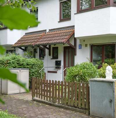 Gut geschnittenes Reihenmittelhaus in Moosach