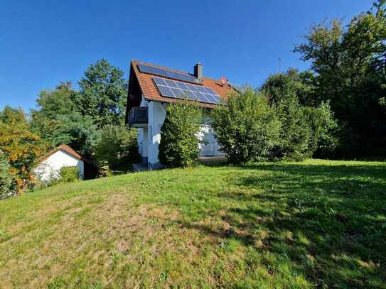 Einfamilienhaus mit Einliegerwohnung in Traumlage mit Panoramablick