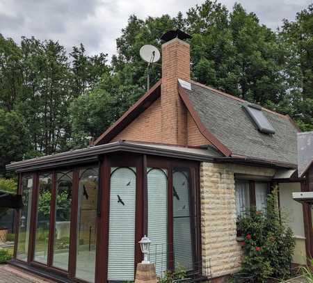 Wohnen in der Natur - möblierter Bungalow mit Wintergarten am Hohenjesarschen See in Alt Zeschdorf