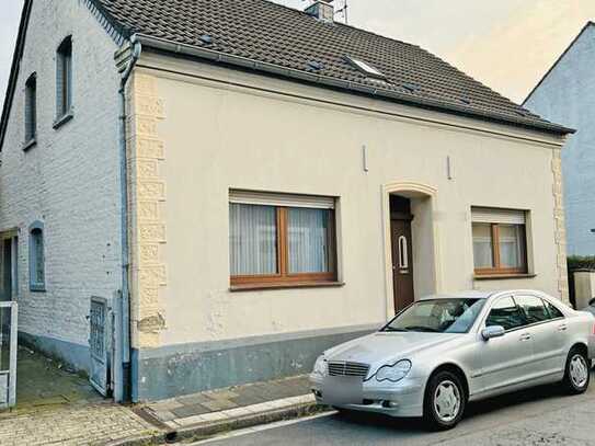 Historisches Einfamilienhaus mit Charme in Moers-Asberg – Großzügige 157m² Wohnfläche, Ideal für Fam