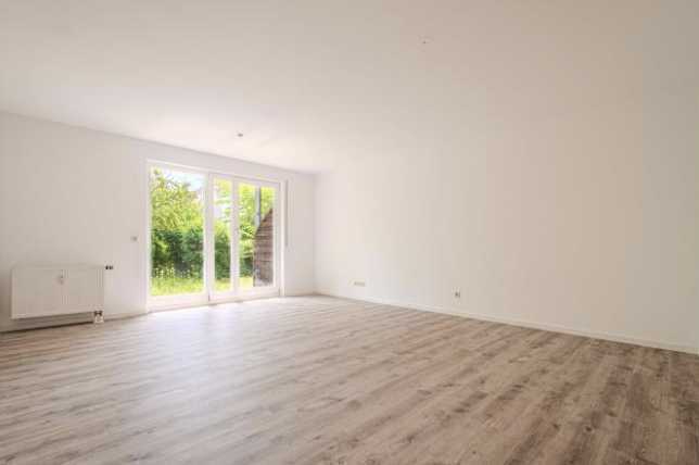 Terrassenwohnung mit Gartenanteil + neue EBK - Top-Lage in Dresden Strehlen