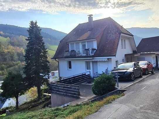 Südhangwohnung mit tollem Ausblick in Bad Peterstal