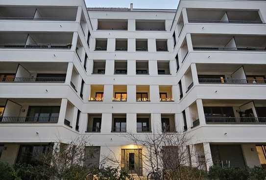 Apartment im Neubau mit Süd-Balkon komplett eingerichtet in Berlin Wilmersdorf