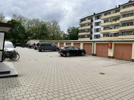 RASTATT NÄHE BAHNHOF - EXTRA BREITE EINZELGARAGE IN DER MAHLBERGSTRAßE...