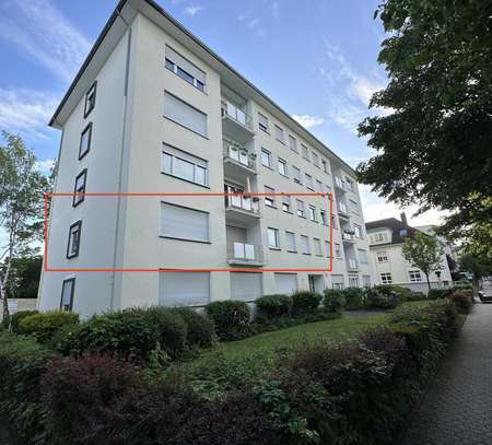 Geschmackvolle 5-Zimmer-Wohnung mit Balkon in Troisdorf