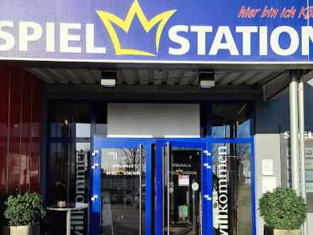 Repräsentative Immobilie | vielseitig nutzbar | zahlreiche Stellplätze