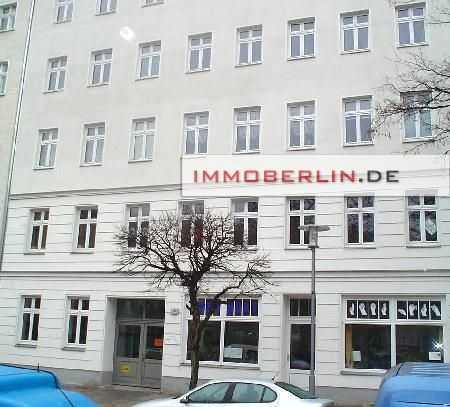 IMMOBERLIN.DE - Sanierte vermietete Altbauwohnung mit Südbalkon in angenehmer Lage