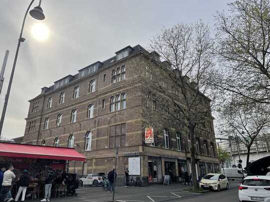 Praxisflächen mit Altbau-Charme im Herzen von Ehrenfeld