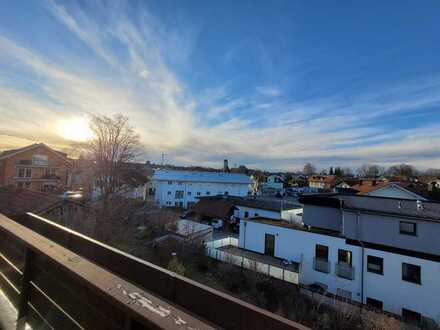 Ruhige Zentrumslage! Großzügige, lichtdurchflutete 3-Zi.-ETW mit sonnigem Balkon