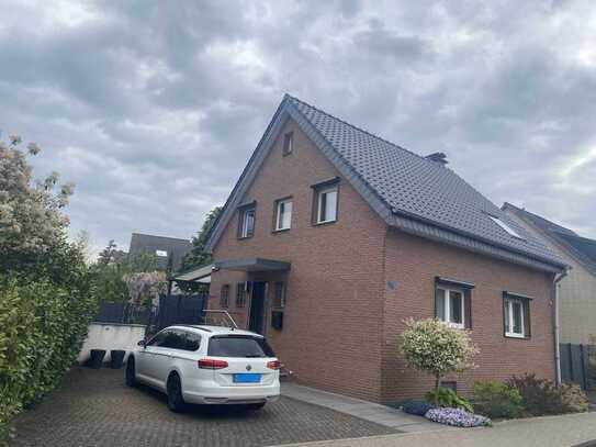 Freistehendes Einfamilienhaus in zentraler Lage