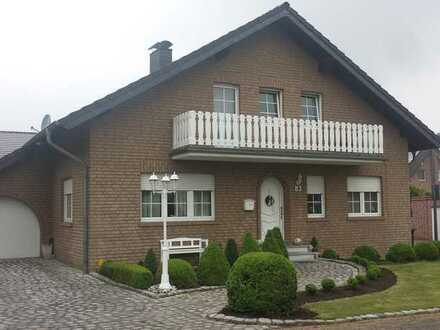 2,5 Zimmer-DG-Wohnung mit großer Loggia und Balkon in Baesweiler/Oidtweiler