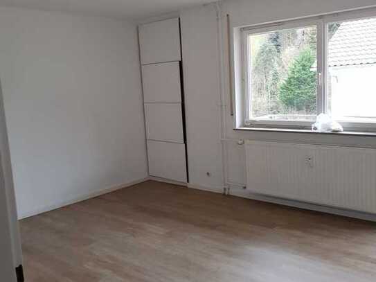 Frisch renovierte 3-Zimmer-Wohnung mit Balkon