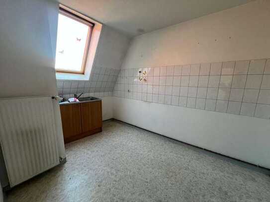 schön geschnittene zwei Zimmer Wohnung mitten in der Stadt