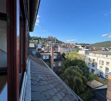 Sonnige Dachgeschosswohnung im Südviertel