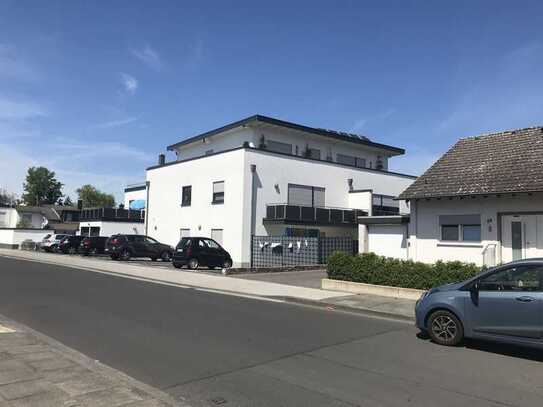 Exklusive Dachgeschosswohnung mit umlaufender Terrasse im Raum Köln/Bonn